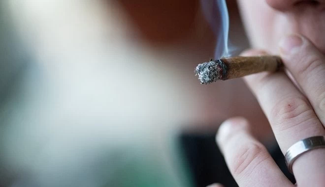 Πιο πιθανή η εμφάνιση κατάθλιψης για όσους ήταν χρήστες κάνναβης στην εφηβεία